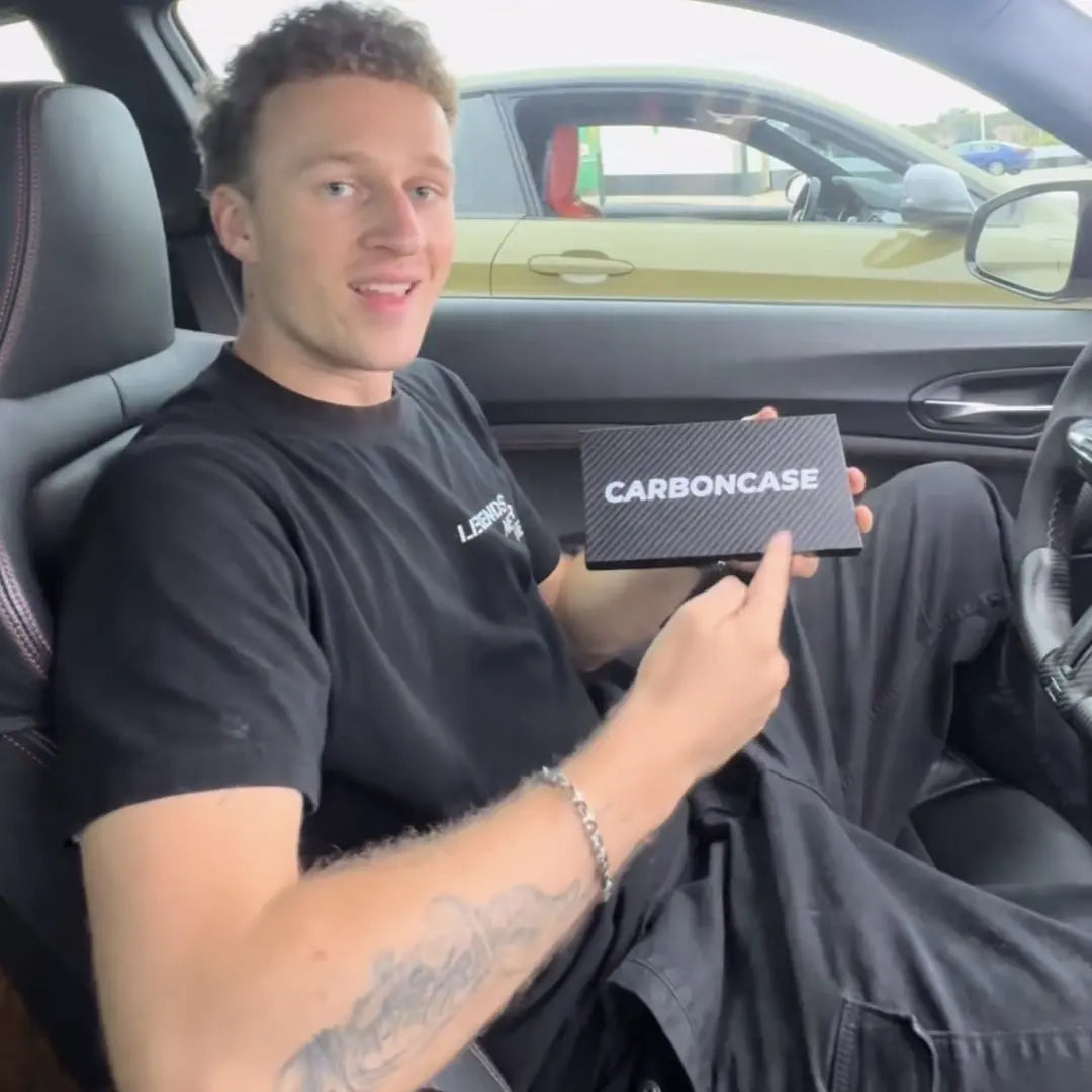 CarbonCase-x-Maxx-Brunetta CarbonCase