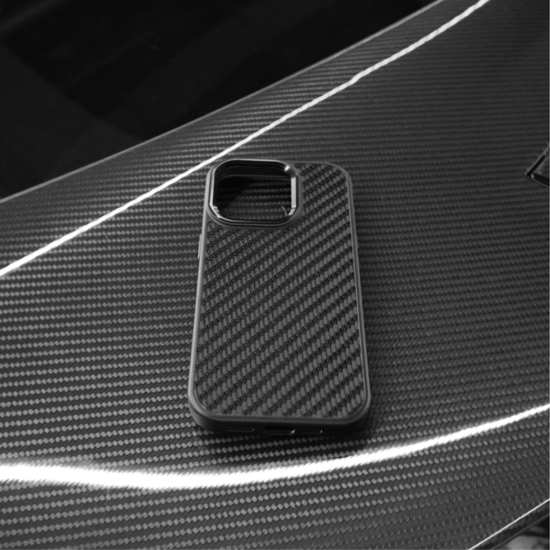 iPhone Carbon Case V2 (MagSafe)